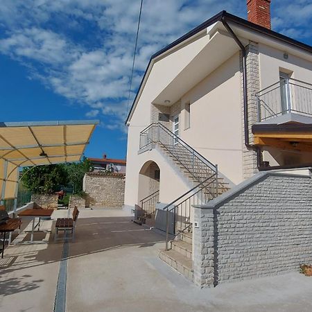 Family Apartment Cathy Galižana Dış mekan fotoğraf