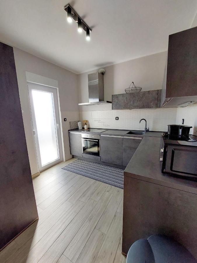 Family Apartment Cathy Galižana Dış mekan fotoğraf