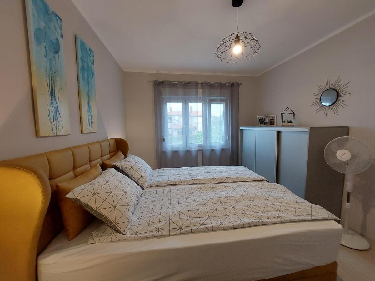 Family Apartment Cathy Galižana Dış mekan fotoğraf